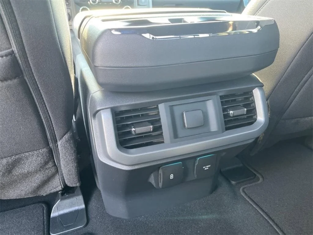 2025 Ford F-150 XLT - Photo 24