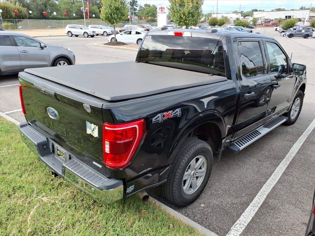 Used 2021 Black Ford XLT image 12