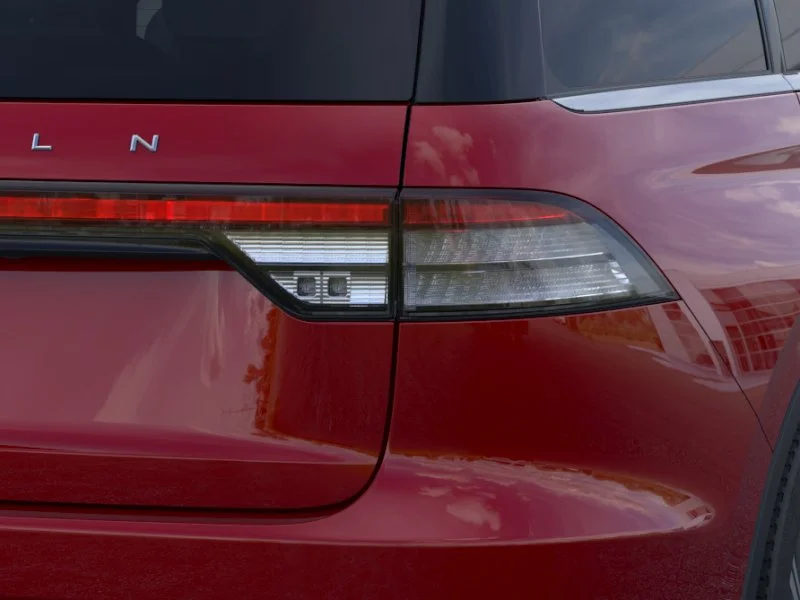 New 2026 Red Carpet Metallic Tinted Clearcoat Lincoln Premiere image 43