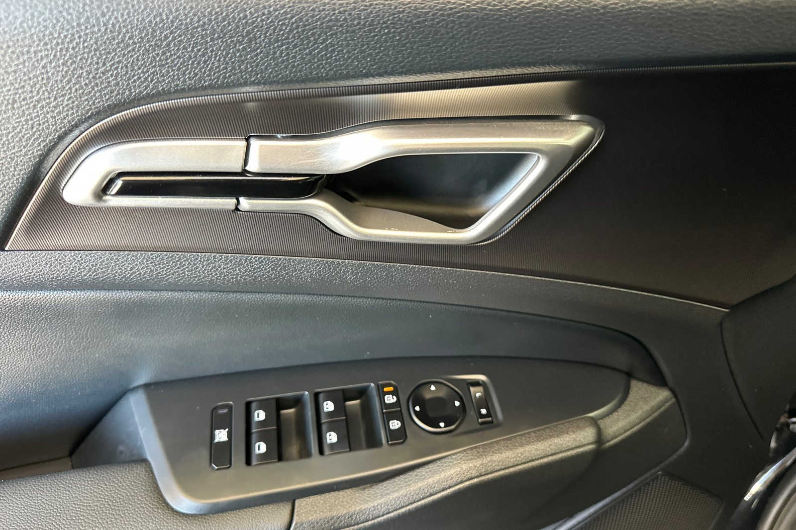 Used 2026 Black Kia EX image 11