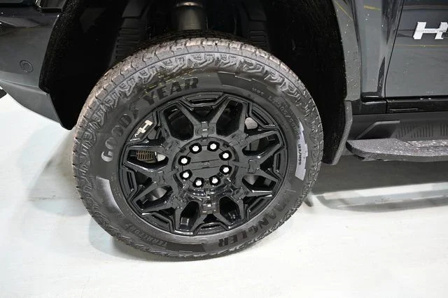 2026 GMC HUMMER EV 2X - Photo 30