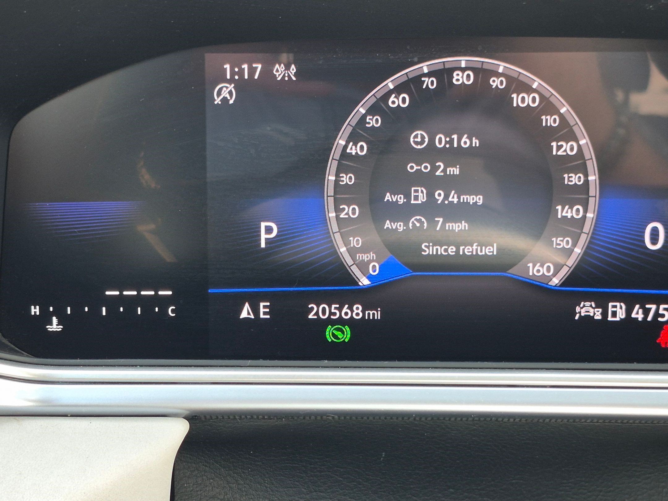 Certified Used 2025 Platinum Gray Metallic Volkswagen SE image 22