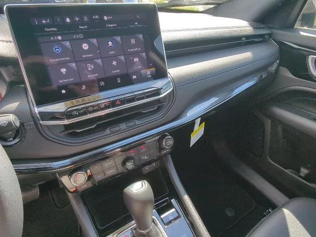 New 2026 Black Jeep Latitude image 15