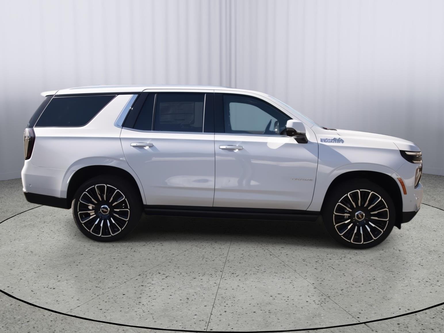 2026 Chevrolet Tahoe High Country - Photo 9