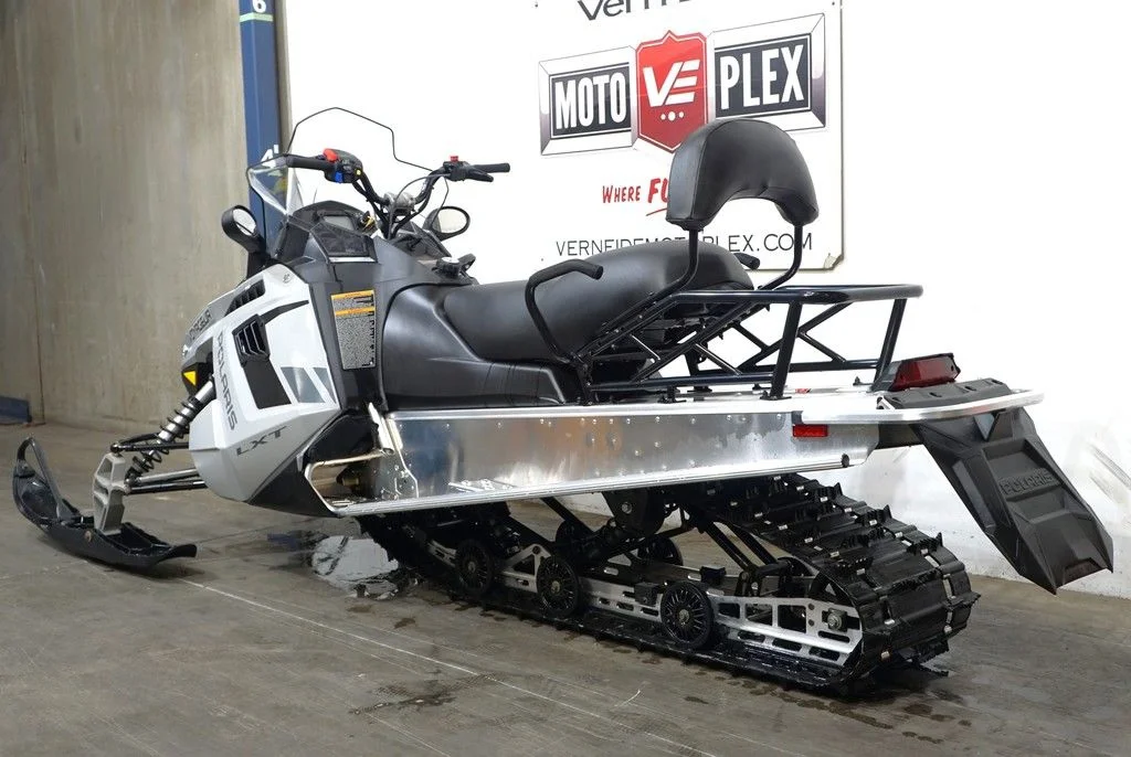 New 2025 GRAY Polaris 550 image 2