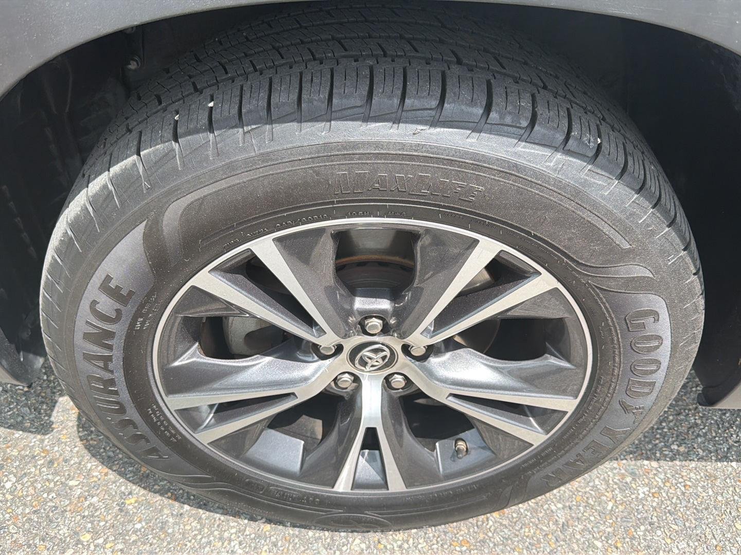 Used 2019  Toyota LE image 14