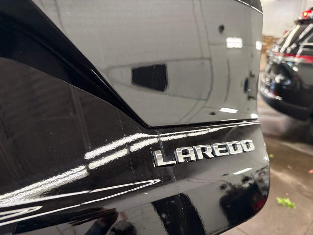 Used 2023 Black Jeep Laredo image 16