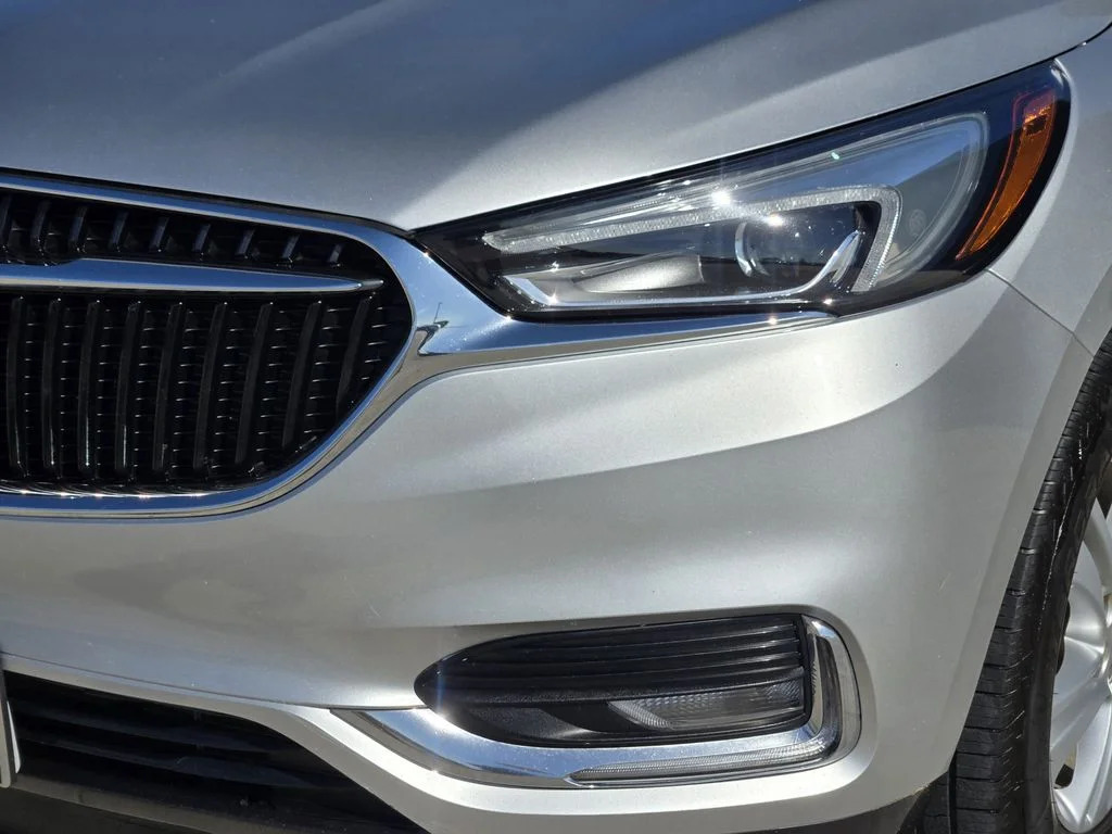 Used 2021 Silver Buick Essence image 8