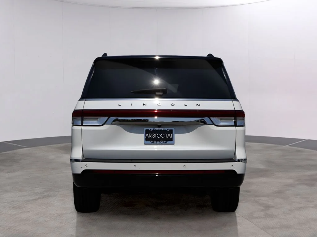 Used 2024 White Metallic Lincoln Black Label image 6