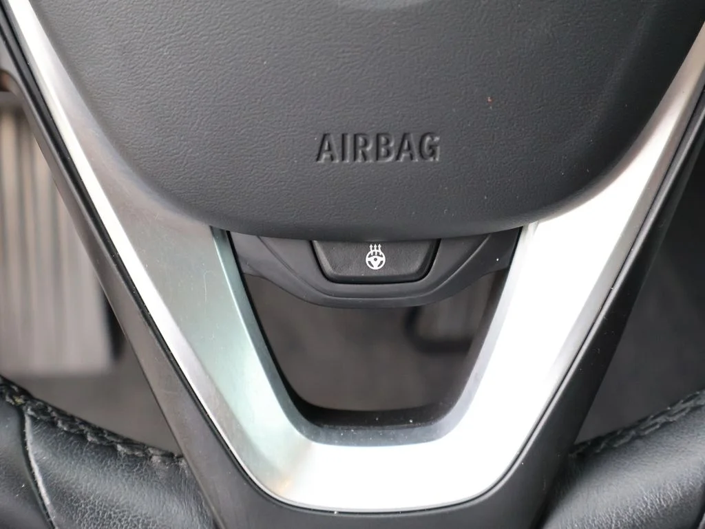 Used 2024 Jet Black BMW eDrive35 image 34
