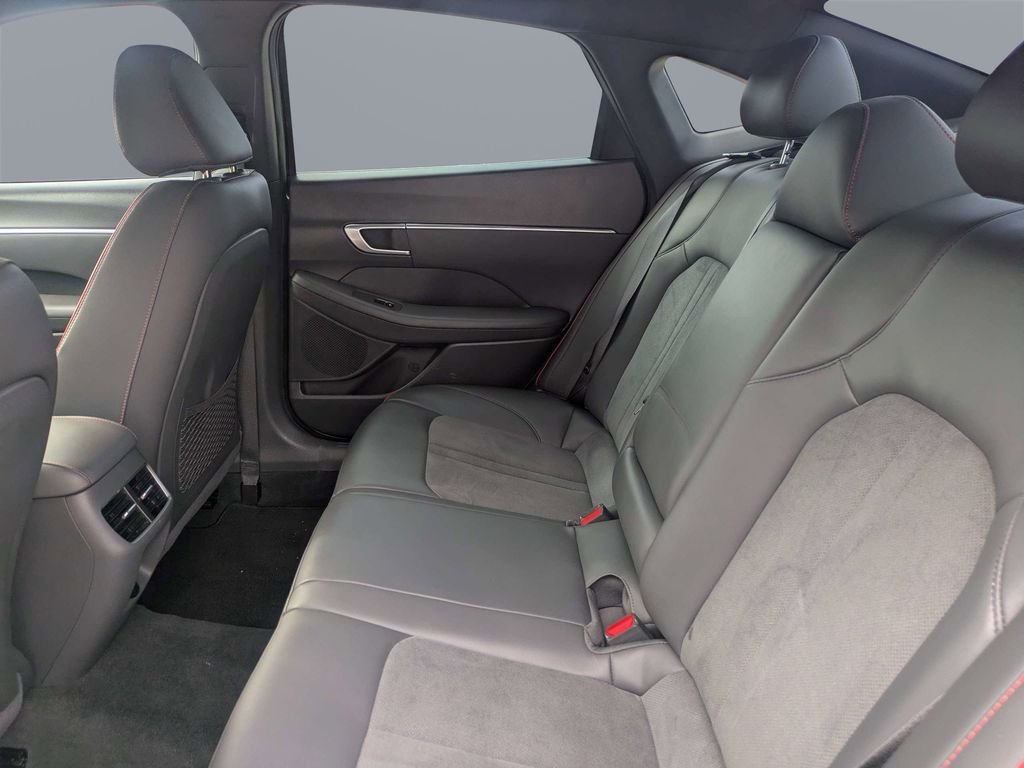 Used 2022 Gray Hyundai SEL Plus image 12