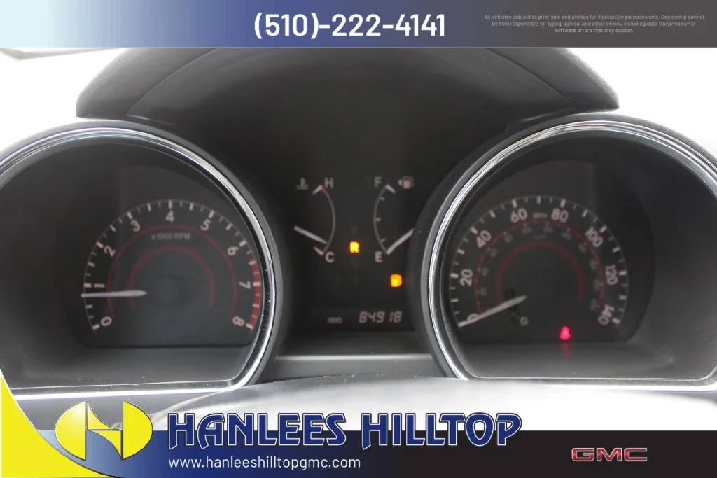 Used 2012 White Toyota Base image 31