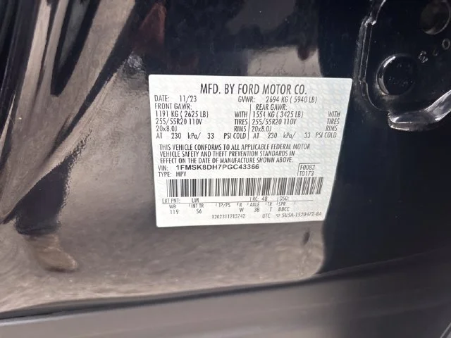 Used 2023 Black Ford XLT image 31