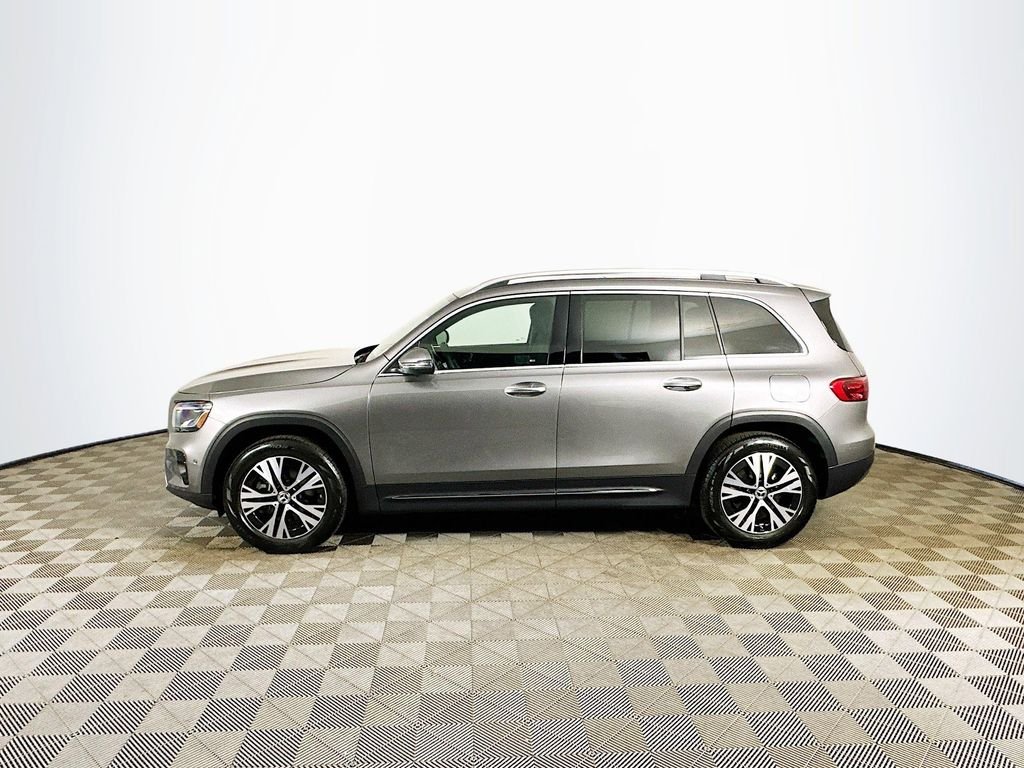 Used 2026 Gray Mercedes-Benz GLB 250 image 3