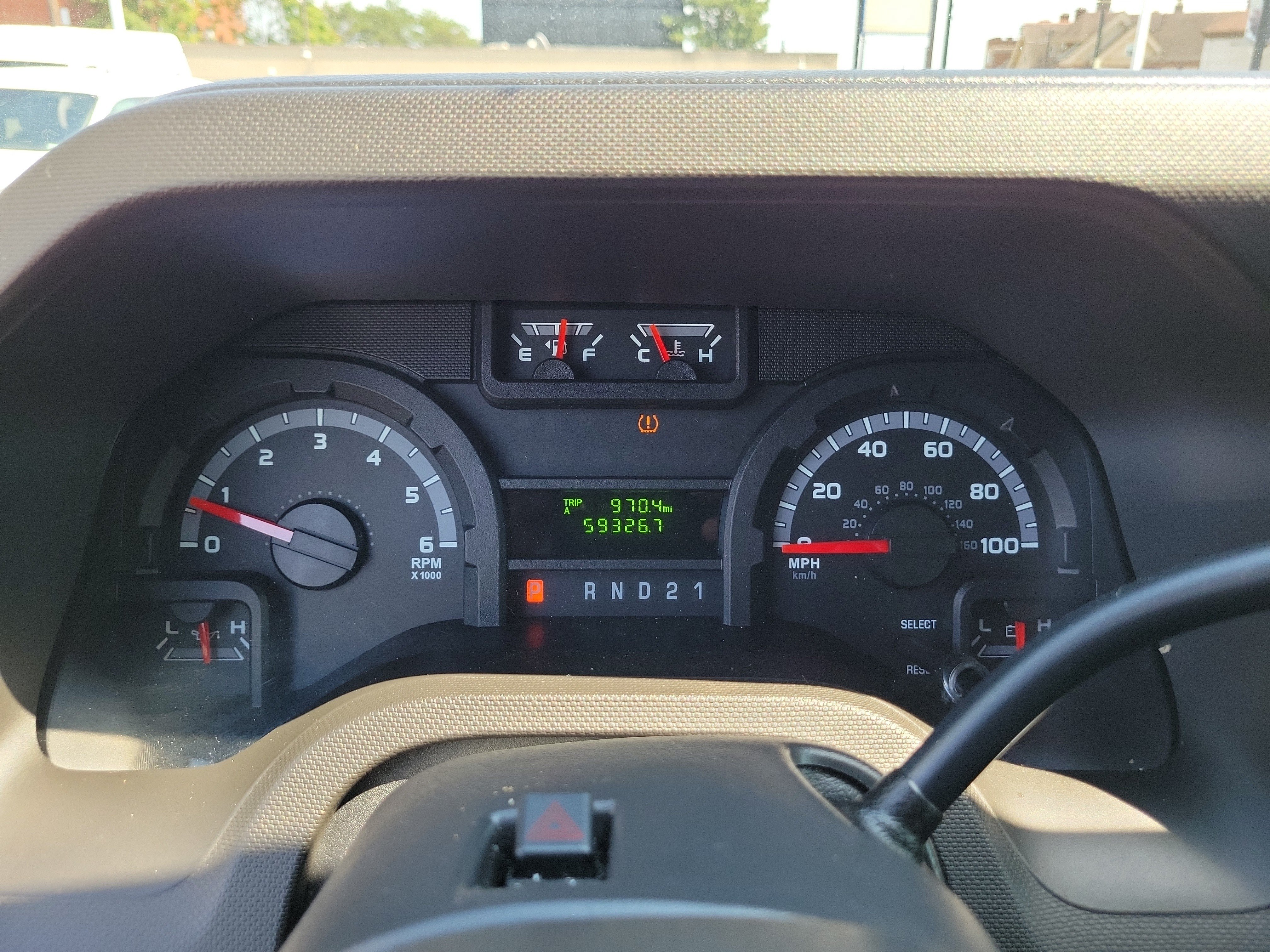 Used 2014  Ford XL image 22