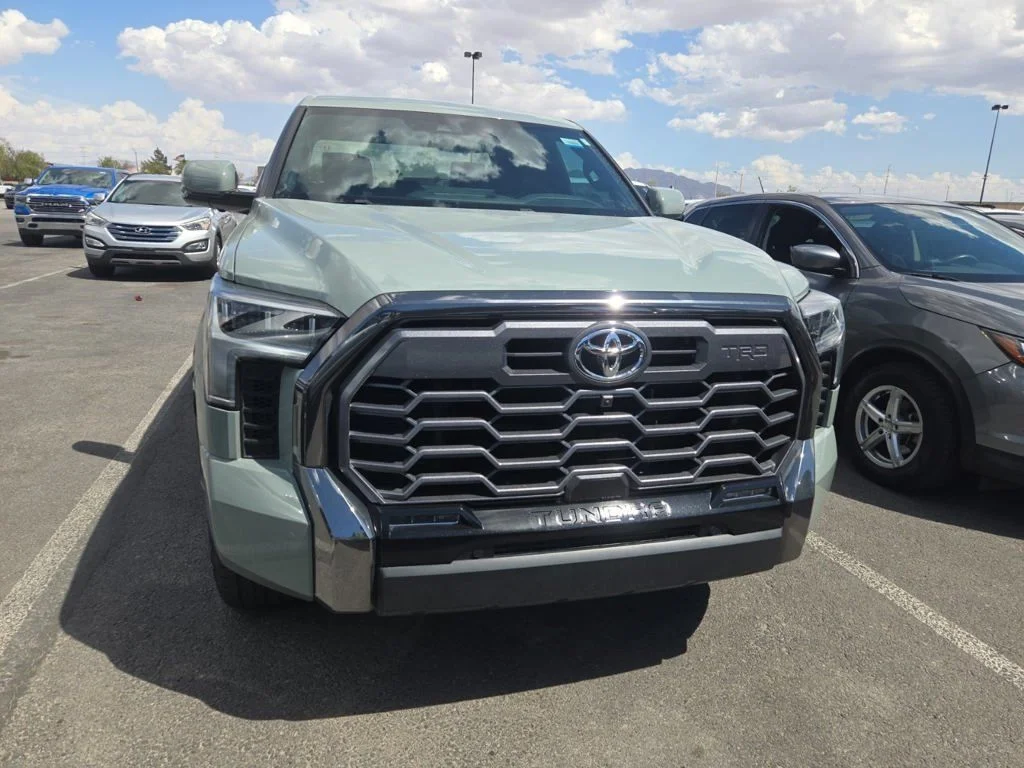 Used 2024  Toyota Platinum image 3