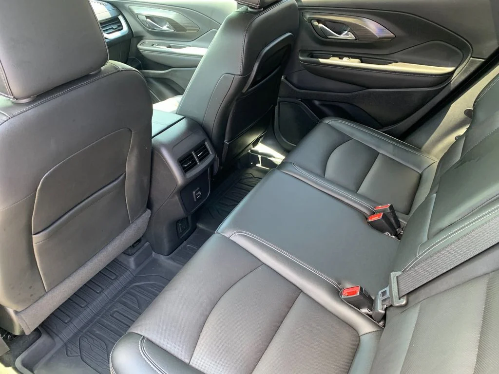 Used 2022  GMC SLT image 14