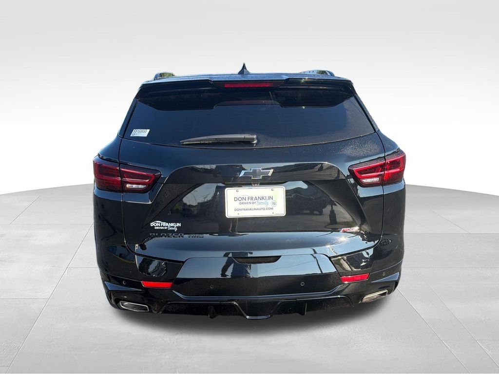 Used 2025 Black Chevrolet RS image 20