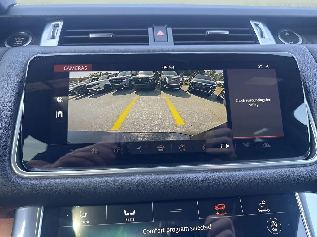 Used 2020 Black Land Rover HSE image 19