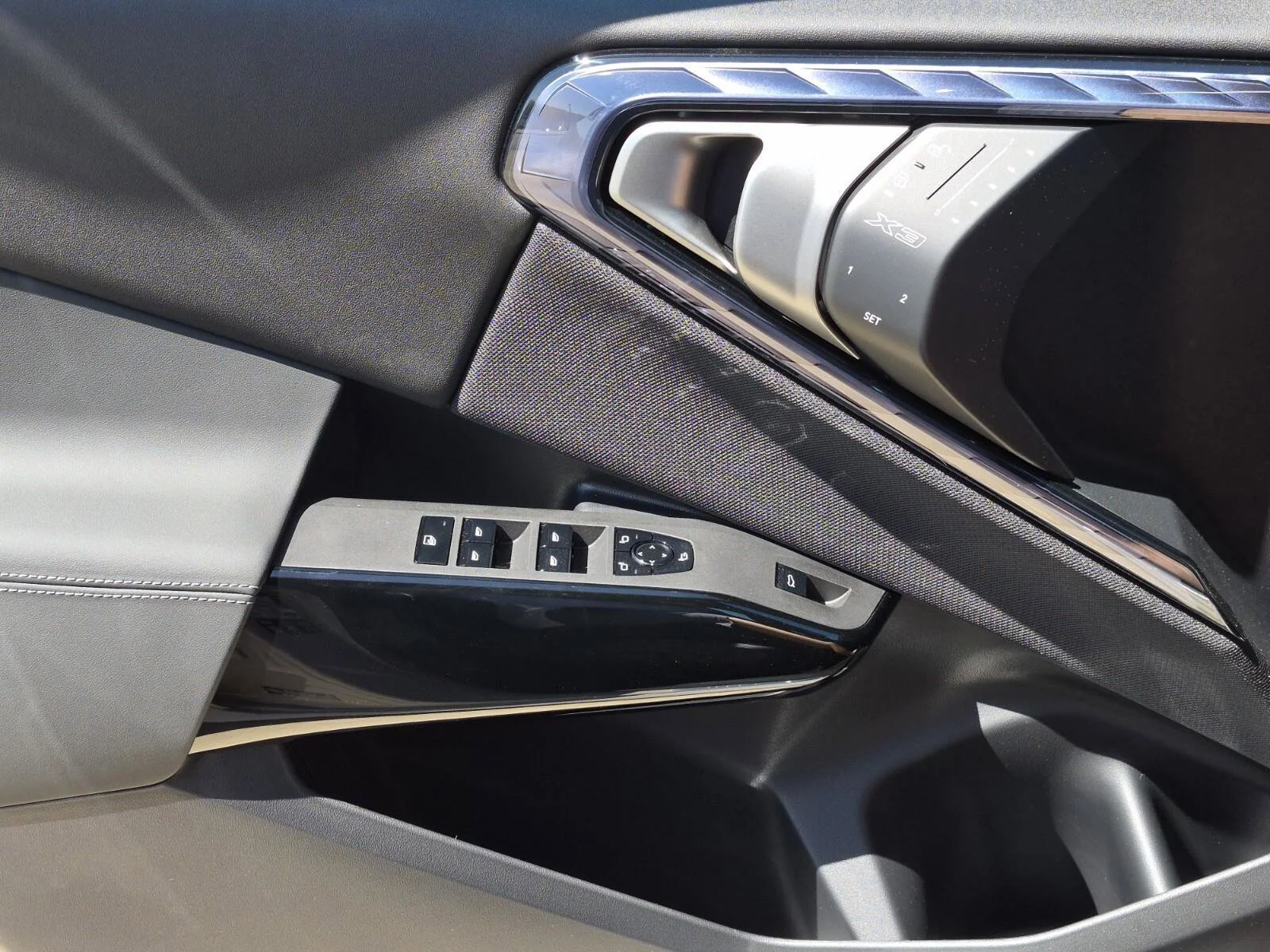 Used 2026 Dune Grey Metallic BMW 30 xDrive image 23
