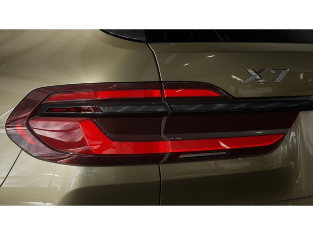 New 2027 Manhattan Green Metallic BMW xDrive40i image 8