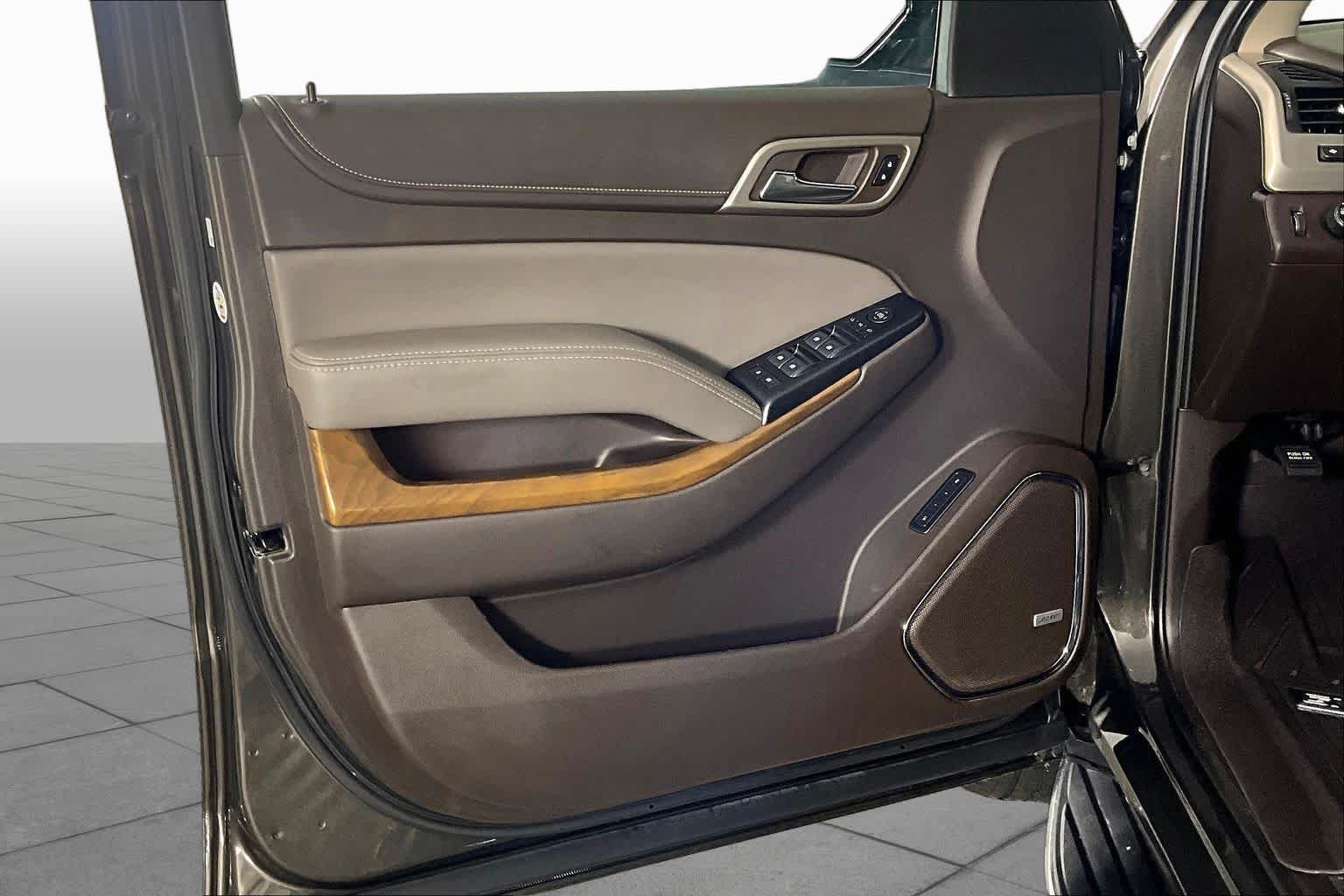 Used 2019 Smokey Quartz Metallic GMC Denali image 20