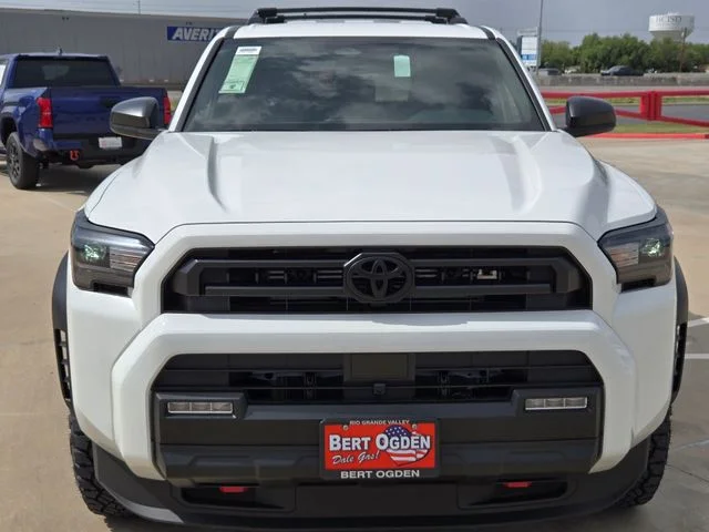 New 2026 Ice Cap Toyota SR5 image 2