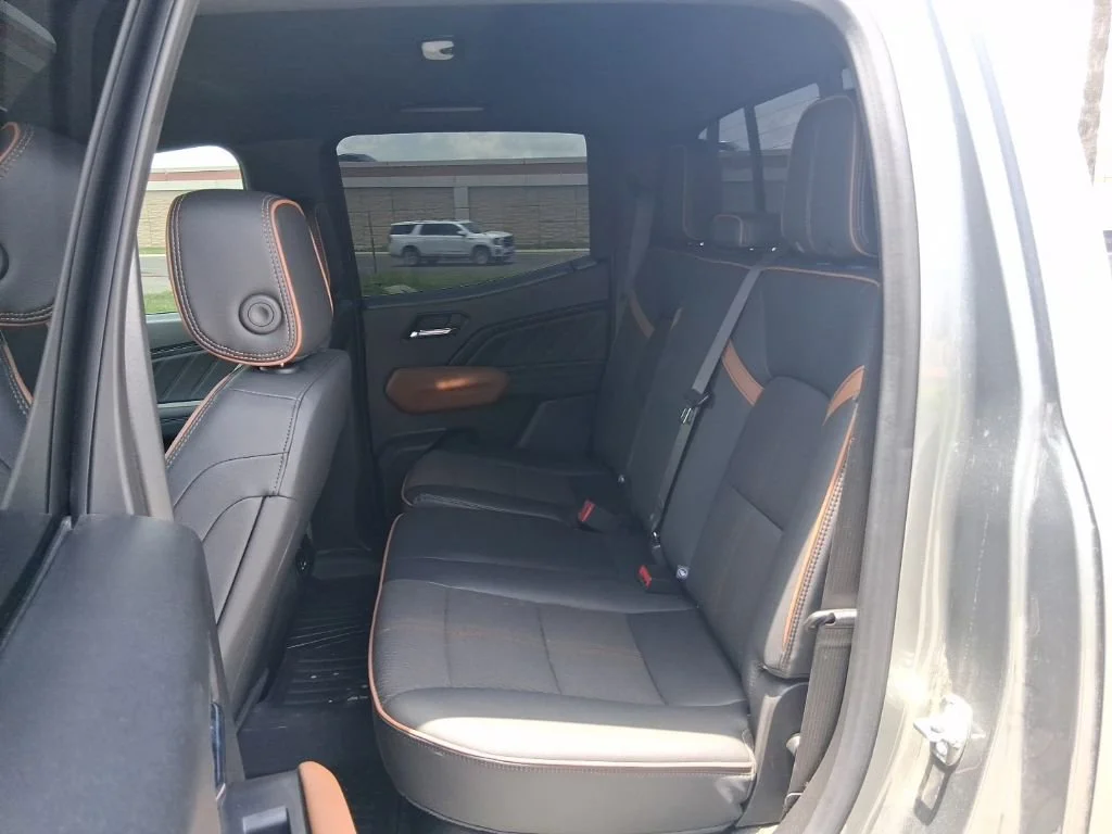 Used 2024 Sterling Metallic GMC AT4 image 24