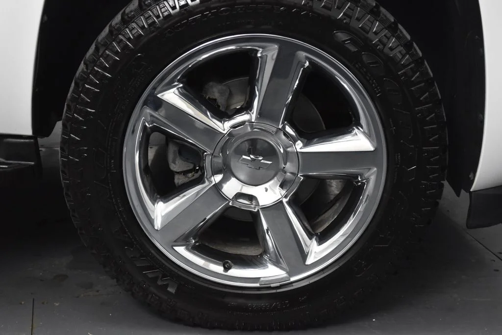 Used 2013 White Chevrolet LT image 31