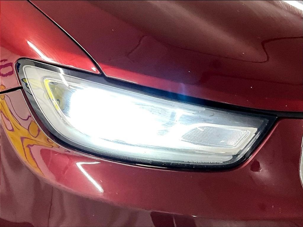 Used 2023 Red Chrysler Touring L image 31