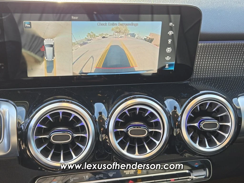 Used 2022 Black Mercedes-Benz GLB 250 image 25