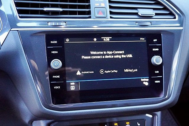 Used 2023 Silver Volkswagen 2.0T SE R-Line Black image 26