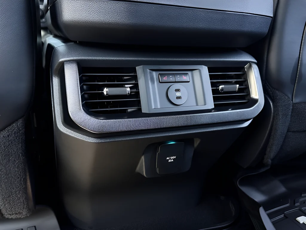 Used 2026 Silver Ford Platinum image 27