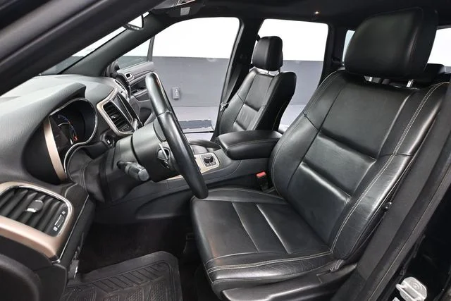 Used 2017 Black Jeep Limited image 22