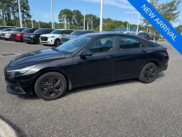 Certified Used 2023 Black Hyundai SEL image 7