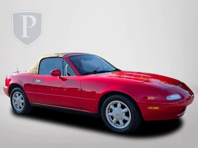 Used 1990 Red Mazda Base image 5