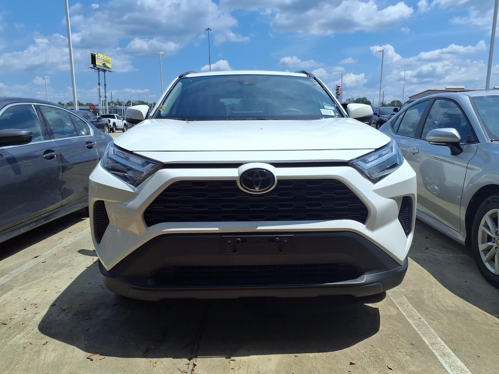 Certified Used 2025 Ice Toyota XLE image 3
