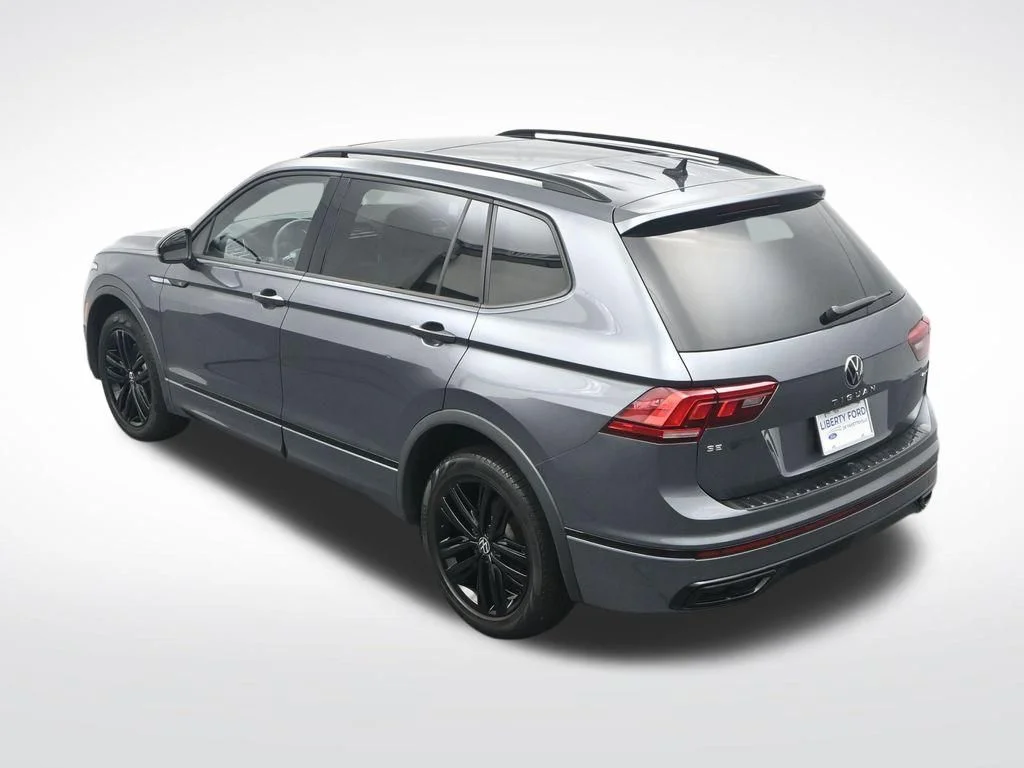 Used 2022 Gray Volkswagen 2.0T SE R-Line Black image 34