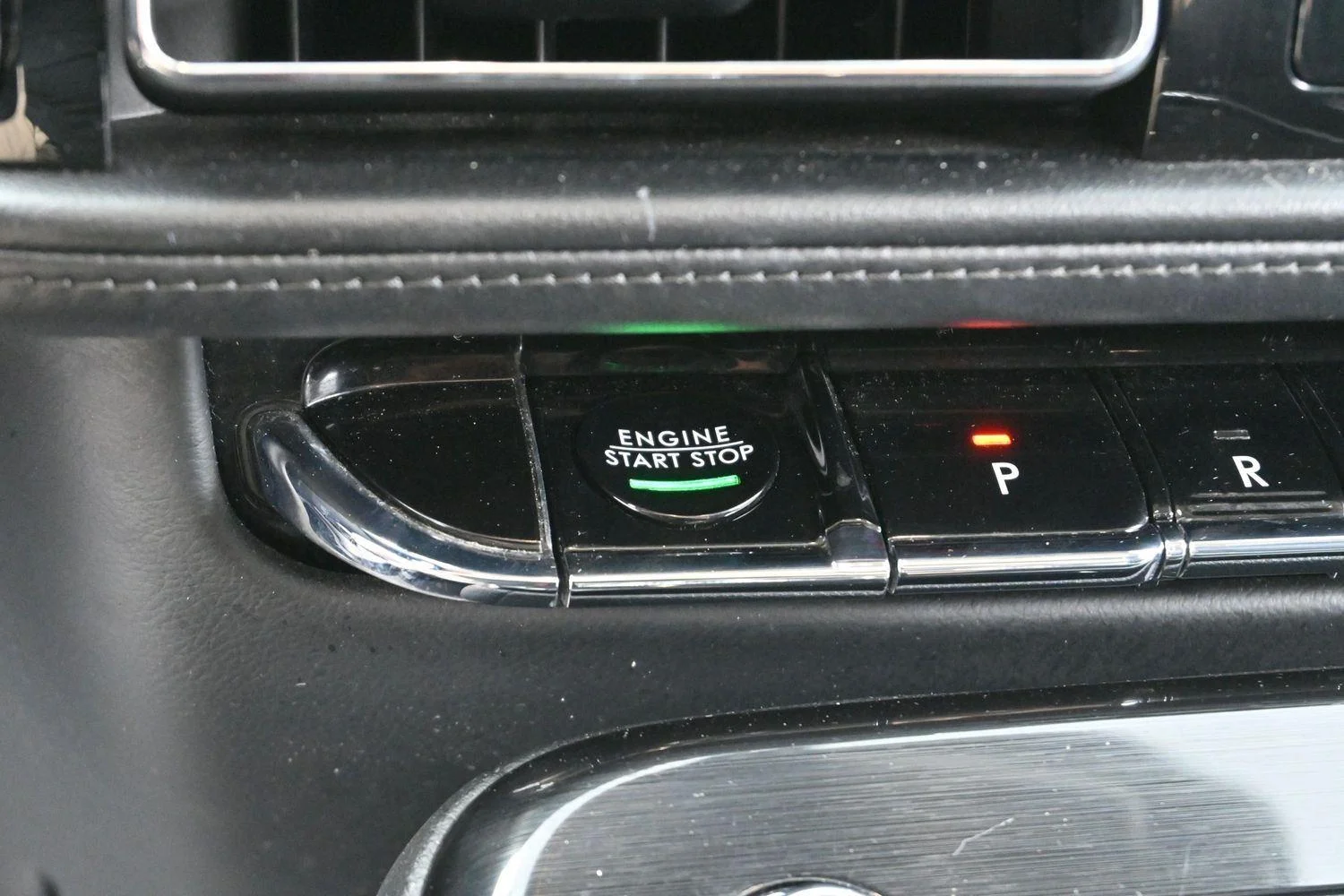 Used 2022 Infinite Black Lincoln Reserve image 23