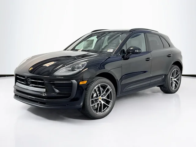 2026 Porsche Macan 