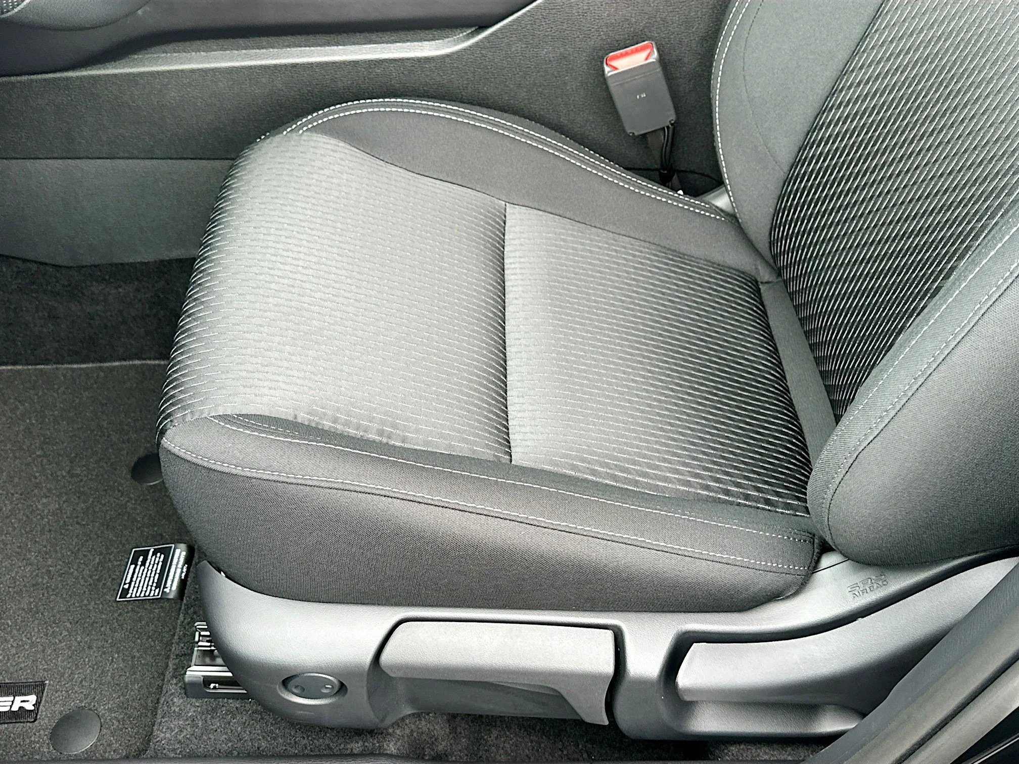 2026 Mitsubishi Outlander ES - Photo 14