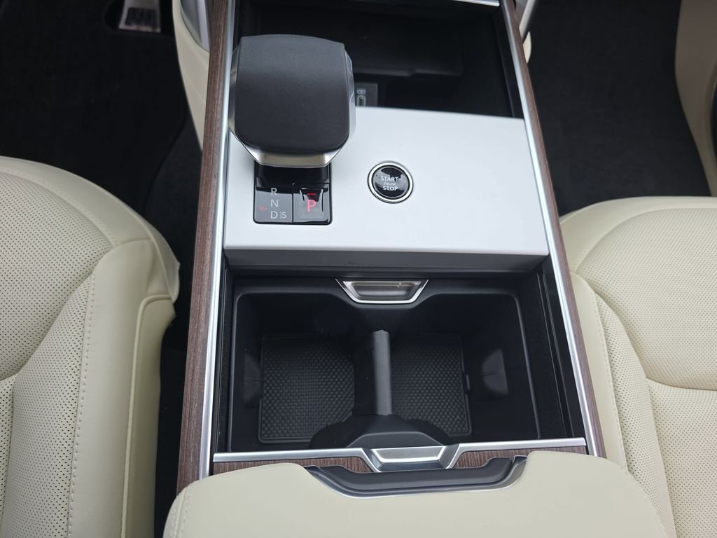 New 2026 Santorini Black Land Rover SE LWB image 27