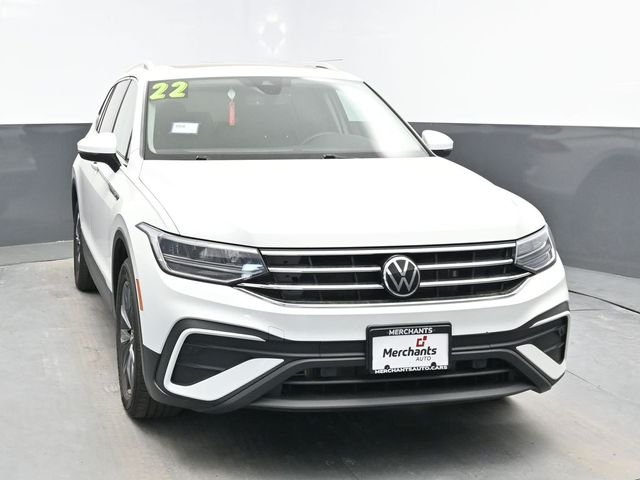 Used 2022 White Volkswagen 2.0T SE image 5