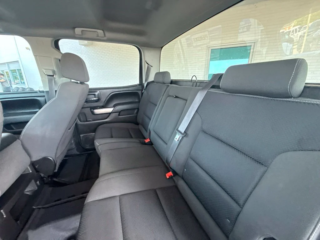 Used 2017 SUMMIT WHITE Chevrolet LT image 42