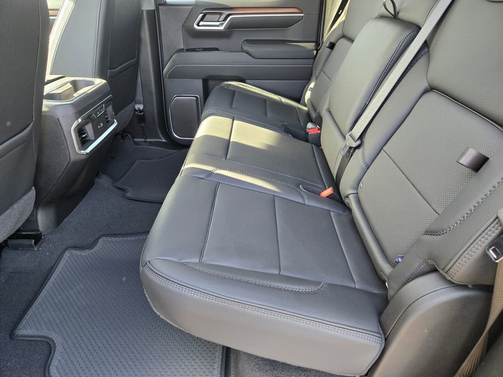 2026 GMC Sierra 1500 Denali - Photo 8