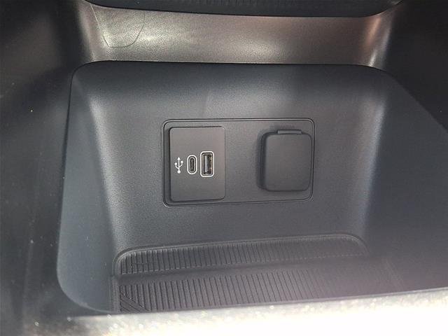 New 2026 Agate Black Metallic Ford Active image 36