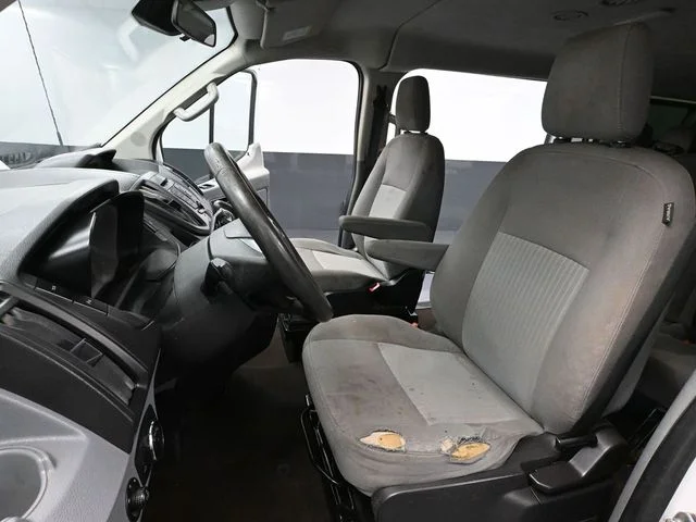 2018 Ford Transit Wagon XL - Photo 21