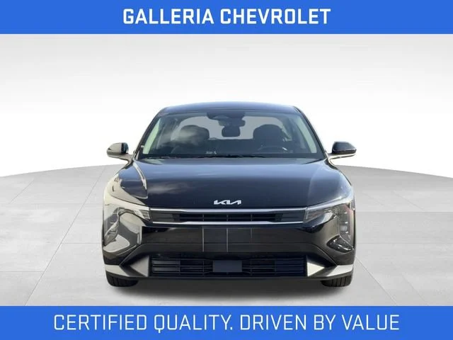 Used 2025 Aurora Black Kia LXS image 3