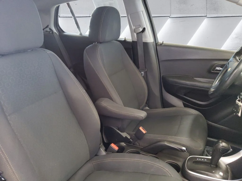Used 2018 Black Chevrolet LS image 14