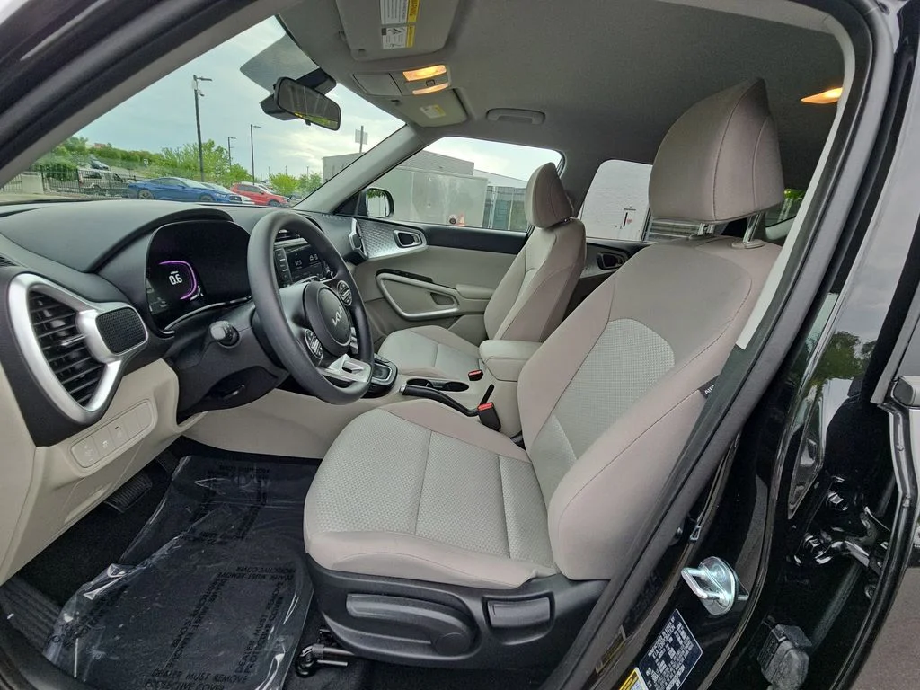 Used 2025 Black Kia LX image 15